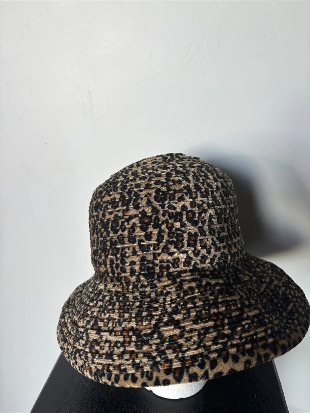 Y2K Leopard Print Bucket Hat - Vintage - Picture 2 of 4